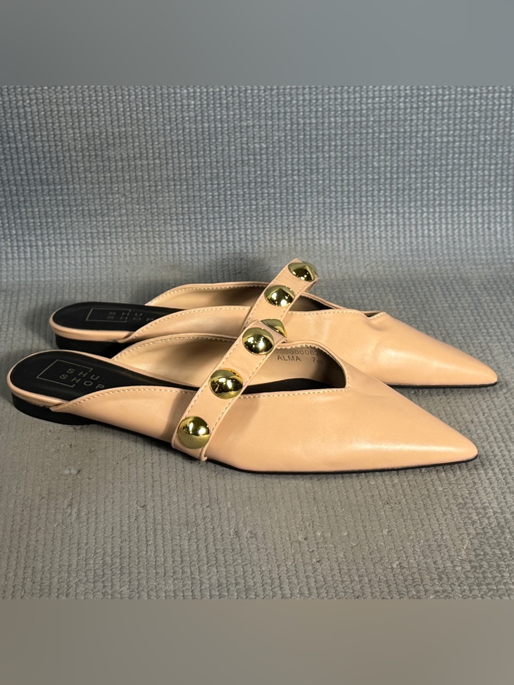 Shu Shop Gold Bead Beige Slide Fashion Flats Women’s Size 7.5